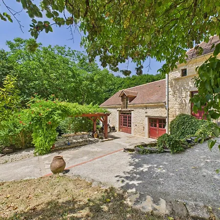 Salignac-eyvigues, Maison Pour 7 Avec Piscine Semesterbostad Salignac Eyvigues