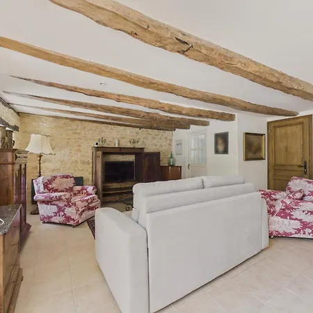 Salignac-eyvigues, Maison Pour 7 Avec Piscine Holiday home